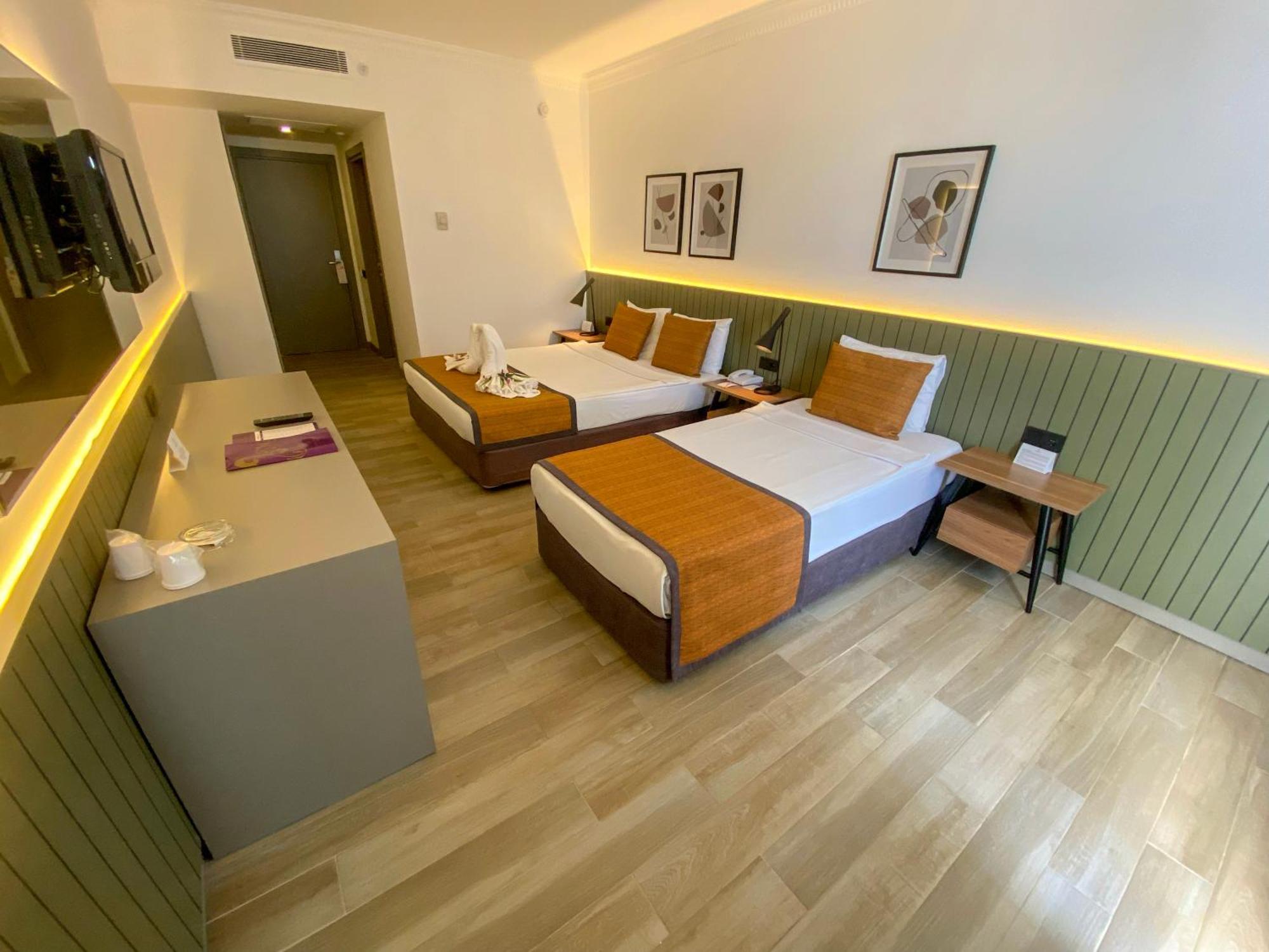 Queen'S Park Goynuk Hotel Kemer Bilik gambar